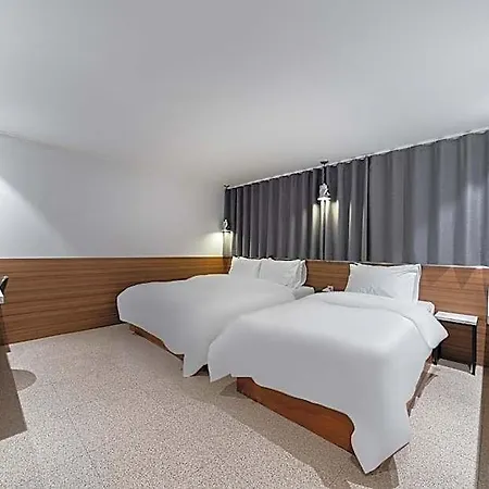 Jamsil Noblestay Hotel