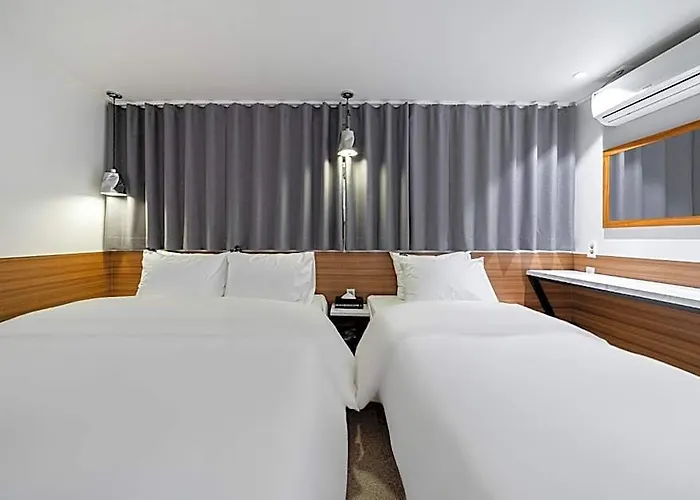 Jamsil Noblestay Hotel 2*